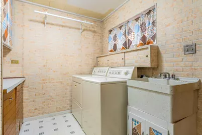 231 Bartram Road, Riverside, IL 60546 - Photo 15