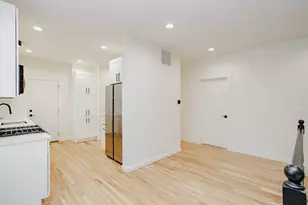 6677 N Oliphant Ave, Chicago, IL 60631 - Photo 9