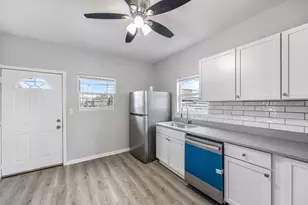 4418 W Armitage Ave, Chicago, IL 60639 - Photo 11