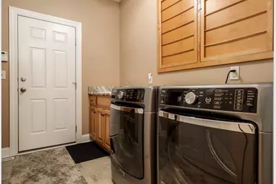 5205 Einor Avenue, Belvidere, IL 61008 - Photo 43