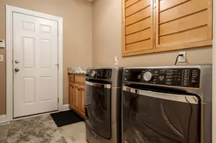 5205 Einor Ave, Belvidere, IL 61008 - Photo 43