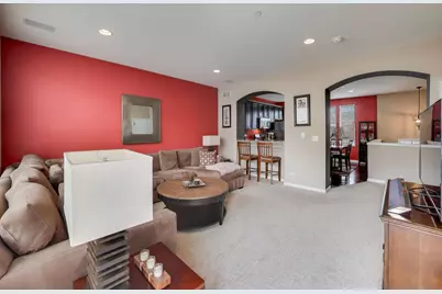 813 E Hamlin Lane, Arlington Heights, IL 60004 - Photo 5