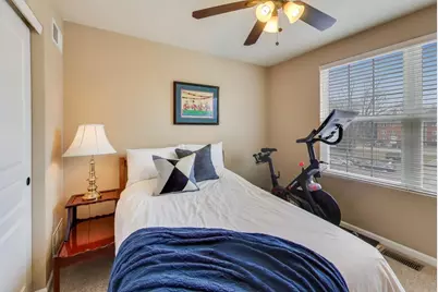 813 E Hamlin Lane, Arlington Heights, IL 60004 - Photo 17