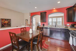 813 E Hamlin Ln, Arlington Heights, IL 60004 - Photo 7