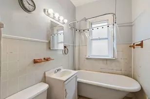 5722 W Grover St, Chicago, IL 60630 - Photo 15