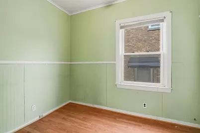 5722 W Grover Street, Chicago, IL 60630 - Photo 13