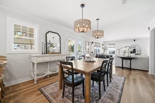 933 Wilkinson Ln, North Aurora, IL 60542 - Photo 3