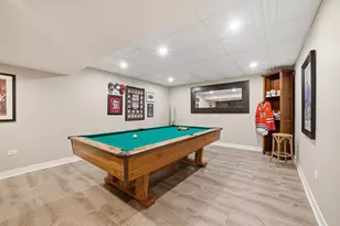 933 Wilkinson Ln, North Aurora, IL 60542 - Photo 51