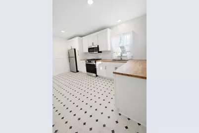 232 S Genoa Street, Genoa, IL 60135 - Photo 5