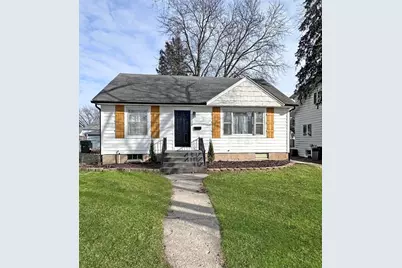 232 S Genoa Street, Genoa, IL 60135 - Photo 1