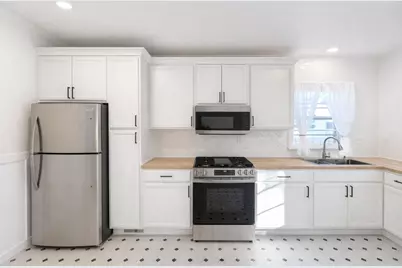 232 S Genoa Street, Genoa, IL 60135 - Photo 3