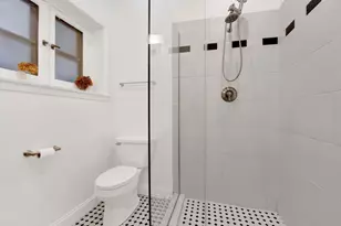 714 W Sheridan Rd, Chicago, IL 60613 - Photo 25