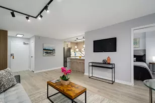 3550 N Lake Shore Dr, Chicago, IL 60657 - Photo 3