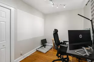 2052 W Huron St, Chicago, IL 60612 - Photo 15