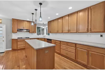 38W042 Silver Glen Road, Saint Charles, IL 60175 - Photo 7