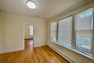 7025 N Damen Ave, Chicago, IL 60645 - Photo 11