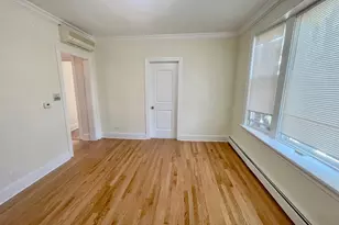 7025 N Damen Ave, Chicago, IL 60645 - Photo 13