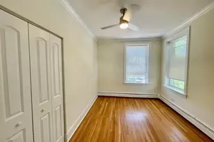 7025 N Damen Ave, Chicago, IL 60645 - Photo 9