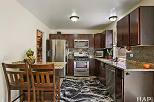 377 E Camden Ln, Round Lake Beach, IL 60073 - Photo 3