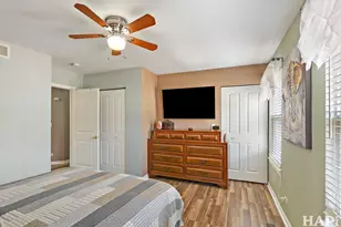 377 E Camden Ln, Round Lake Beach, IL 60073 - Photo 13