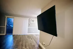 18205 Hart Dr, Homewood, IL 60430 - Photo 3