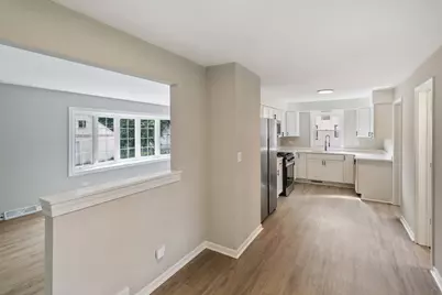 428 E 156th Place, South Holland, IL 60473 - Photo 9