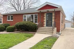 752 E 164th St, South Holland, IL 60473 - Photo 1