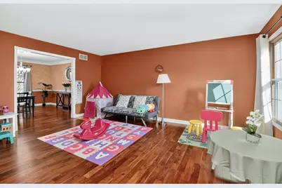 911 Rock Spring Road, Naperville, IL 60565 - Photo 3