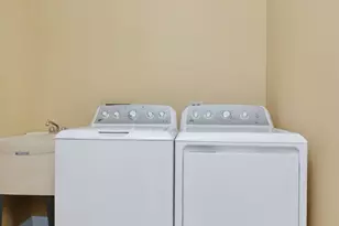 911 Rock Spring Rd, Naperville, IL 60565 - Photo 15