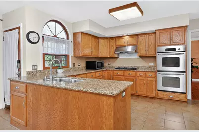 911 Rock Spring Road, Naperville, IL 60565 - Photo 9