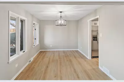 17001 Kimbark Avenue, South Holland, IL 60473 - Photo 9