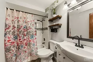 941 S 4th St, Aurora, IL 60505 - Photo 17