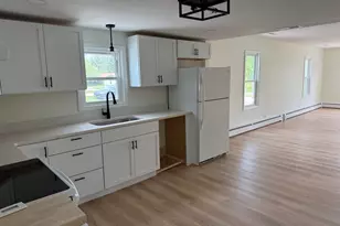 406 S Willow St, Granville, IL 61326 - Photo 11