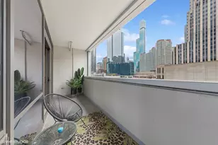 240 E Illinois St, Chicago, IL 60611 - Photo 15
