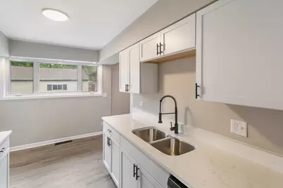 17303 Chicago Avenue, Lansing, IL 60438 - Photo 5