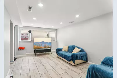 6217 S Seeley Avenue, Chicago, IL 60636 - Photo 11