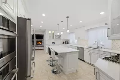 532 Lois Court, Mount Prospect, IL 60056 - Photo 3