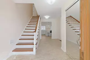 532 Lois Ct, Mount Prospect, IL 60056 - Photo 11