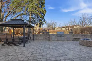 532 Lois Ct, Mount Prospect, IL 60056 - Photo 29