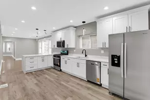 8210 S Justine St, Chicago, IL 60620 - Photo 3