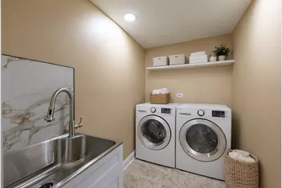 2012 W Coulter Street, Chicago, IL 60608 - Photo 19