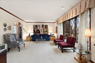 16W648 89th Pl, Willowbrook, IL 60527 - Photo 5