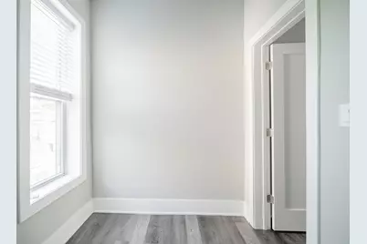 1472 W Erie Street #2R, Chicago, IL 60642 - Photo 11