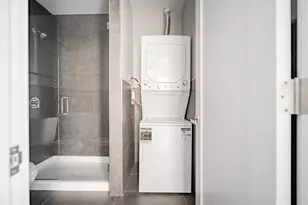 1472 W Erie St, Chicago, IL 60642 - Photo 15