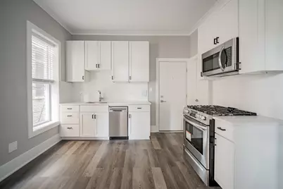 1472 W Erie Street #2R, Chicago, IL 60642 - Photo 3