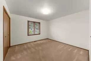 1653 Kenyon Dr, Naperville, IL 60565 - Photo 15