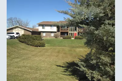 800 Brook Drive #1, Streamwood, IL 60107 - Photo 1