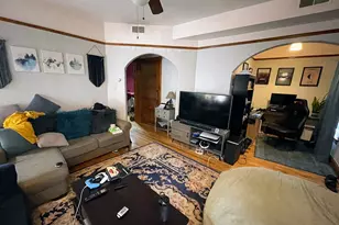 827 W Aldine Ave, Chicago, IL 60657 - Photo 13