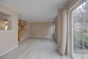 2421 Stoughton Cir, Aurora, IL 60502 - Photo 3