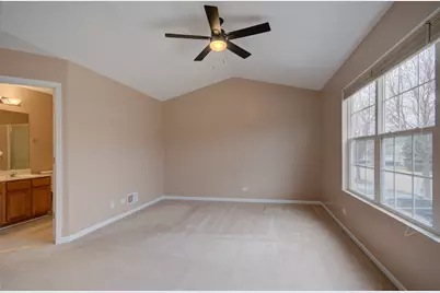 2421 Stoughton Circle #2421, Aurora, IL 60502 - Photo 13